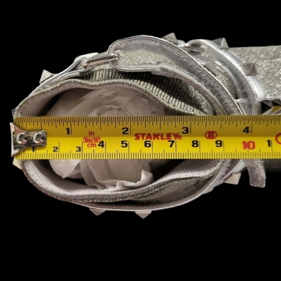 $995 Valentino GARAVANI Silver Rockstud Knit Sneakers SZ IT 40/ US 10 NIB - Picture 9 of 12